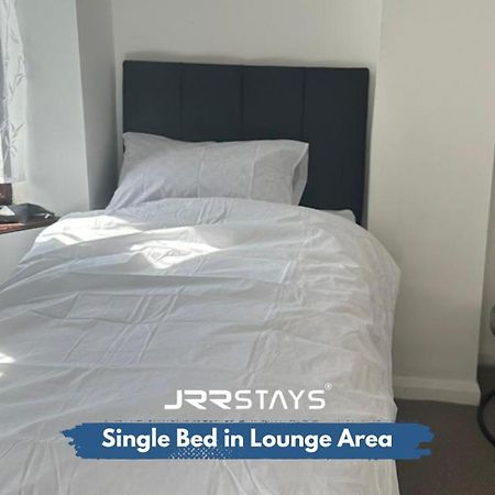 Nuneaton - Ideal 3 Bedroom, Wi-Fi Parking, Sleeps 6 - Jrr Stays エクステリア 写真